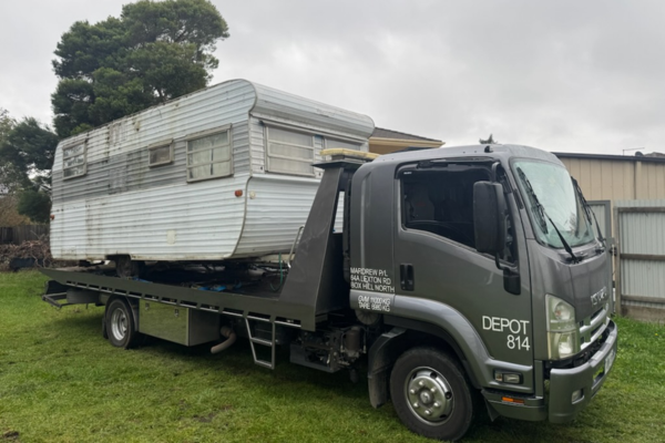 Box Hill Towing caravan transport service